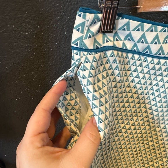 Women’s Blue and White Chino Dress Shorts with Geometric Pattern - Picture 5 of 5